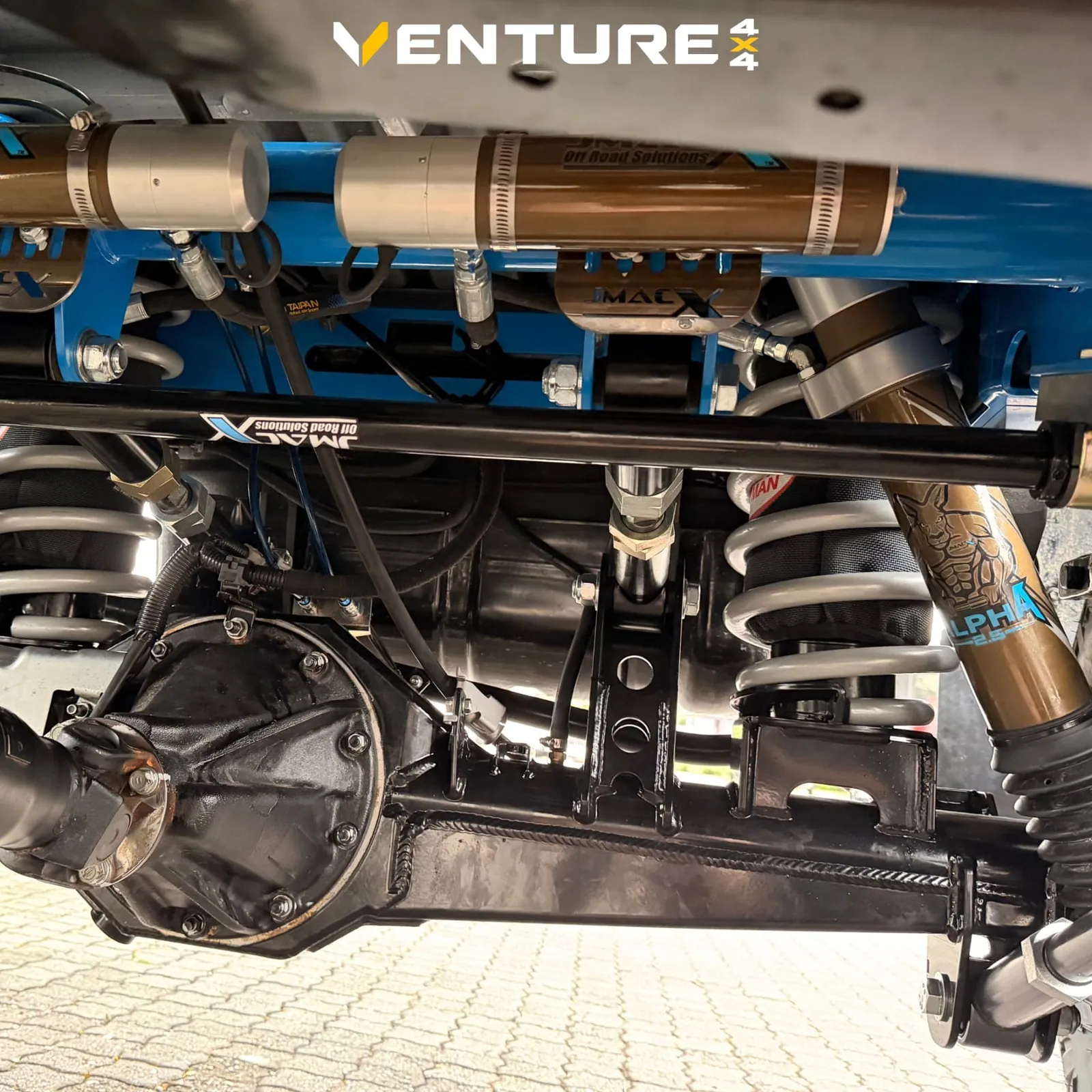 JMACX rear coil conversion, Alpha shocks and airbags on a Land Cruiser 79