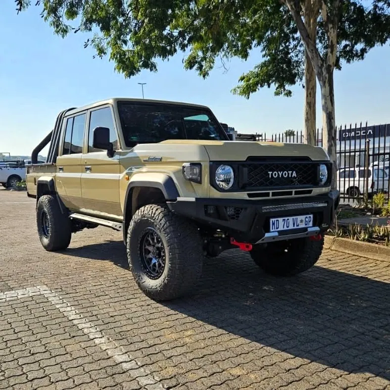 Charlie Cruiser — Ironman & Tough Dog Land Cruiser 79